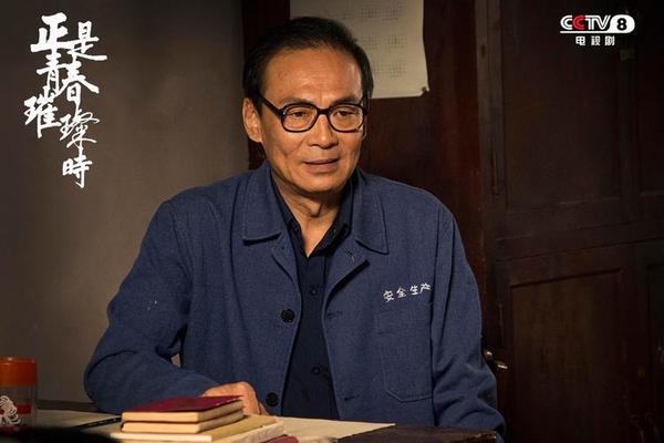 正是青春璀璨时