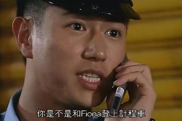 学警出更3