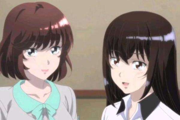 天降女子从2楼掉下了未增删樱花
