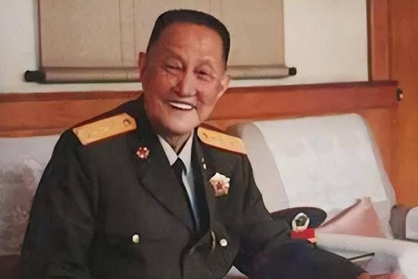 洪学智黑河剿匪