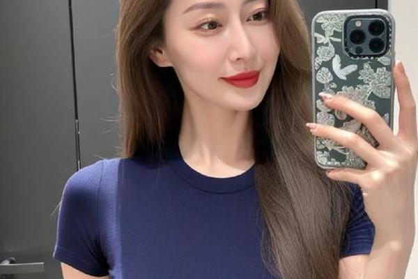 红杏出墙的女人