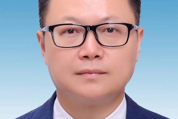 我王海涛今年四十一