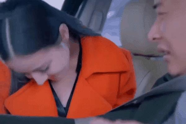 播放女流氓完整版电影