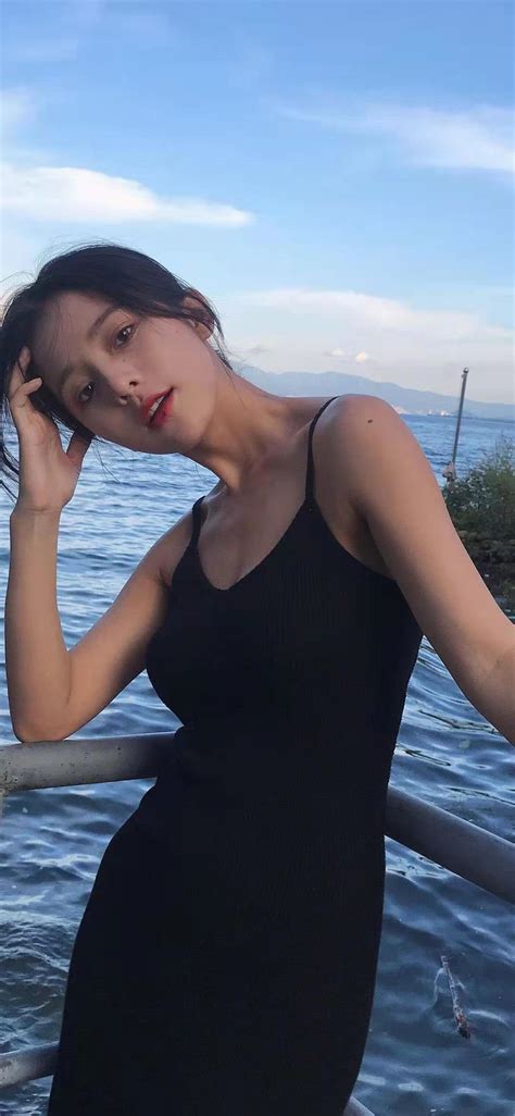 《后入美艳同学后妈》